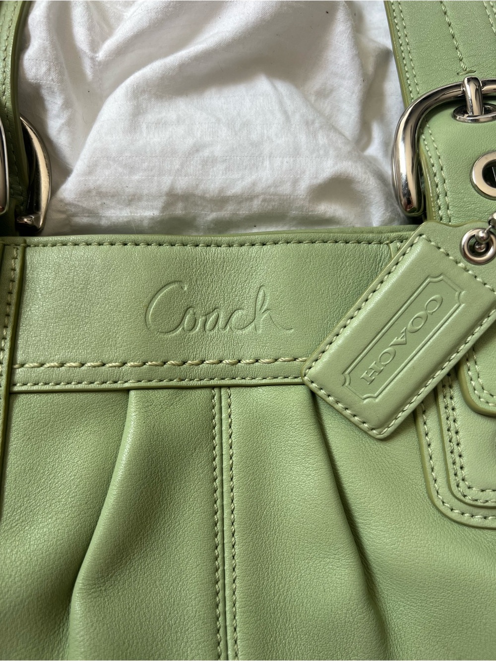 Coach Light Green Leather Shoulder Bag with Dual Straps - Picture 2 of 8